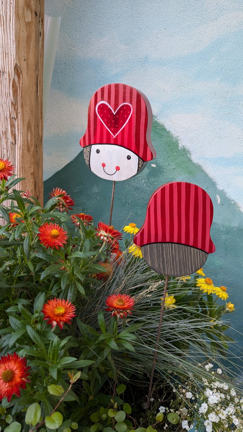 Mushroom Red/grey With Heart and Stripes Conjures up a Smile, Hand