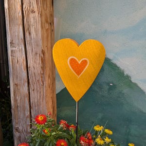 Heart large light orange/yellow with curls, hand-painted wooden heart for sticking in the garden, gift, wedding, decoration front door, birthday