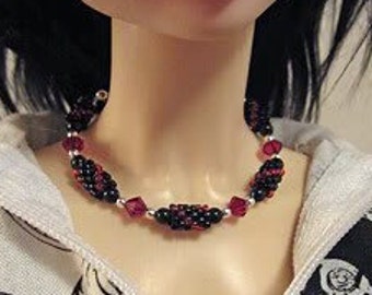 BJD Necklace - 1/3 size - Black and Red Peyote Tubes