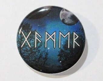 Pinback Button - "Gamer" in Runes