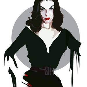 Puede incluir: Una mujer con cabello oscuro y lápiz labial rojo lleva un vestido negro con un escote pronunciado. Está de pie frente a un círculo gris.