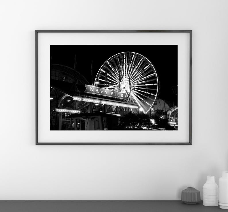 Navy Pier at Night, Chicago wall art, black and white photo, Chicago wall decor, Ferris Wheel, large canvas, 8x10 11x14 16x20 24x30 32x48" afbeelding 1