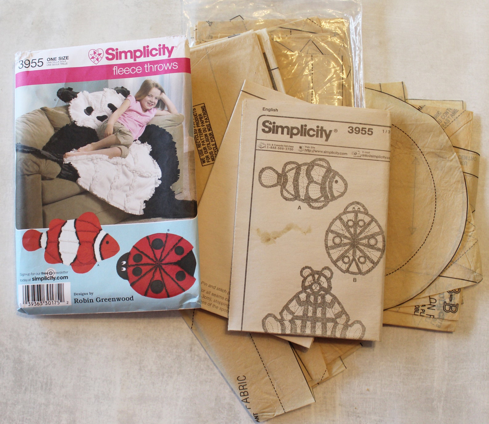 CUT & Used Simplicity Sewing Pattern - 3955 - Fleece Throws - Panda ...