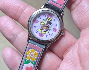 Vintage Minnie Mouse Watch: Silver Tone with Hearts & Flowers