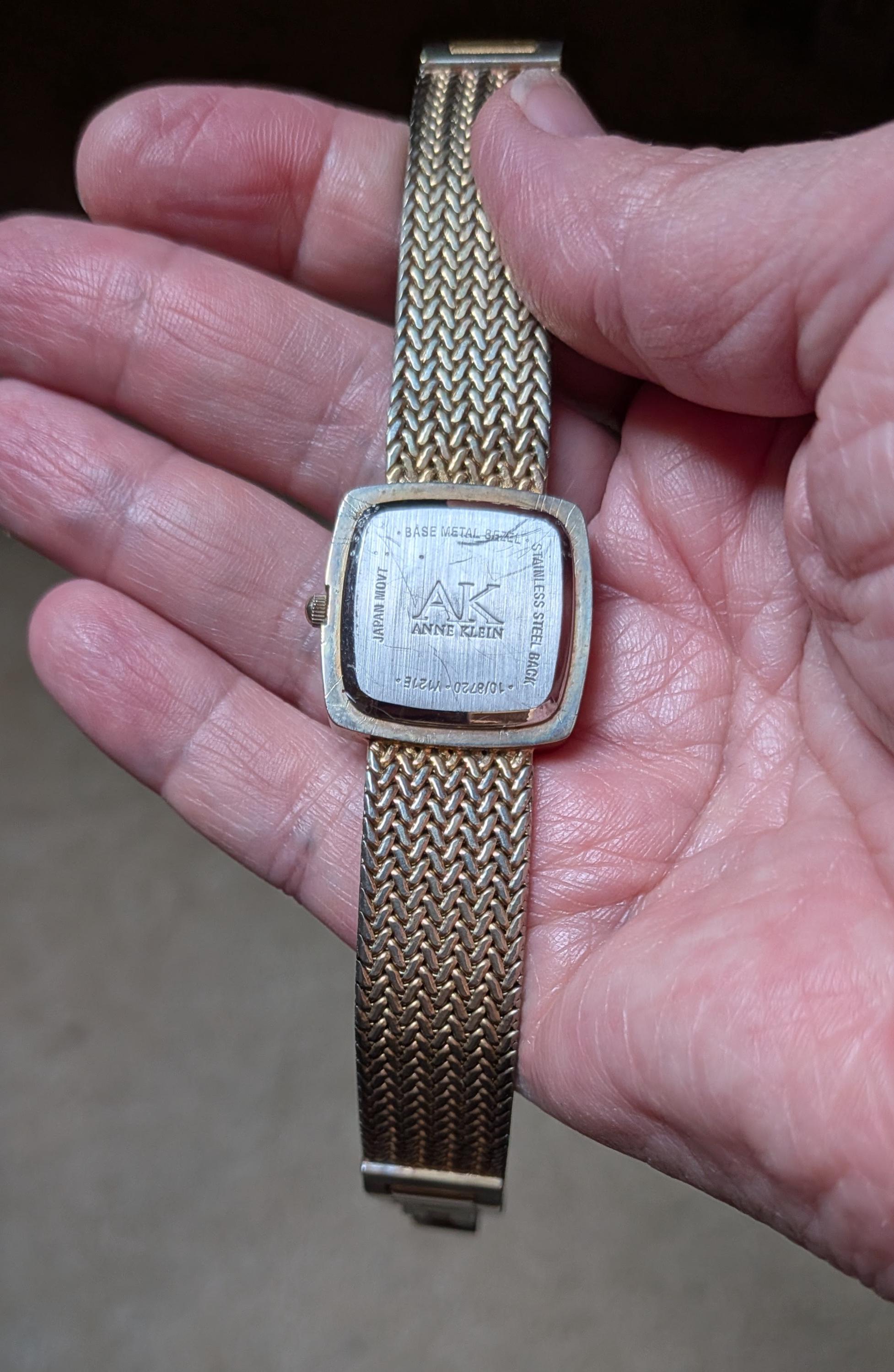 Working Vintage Anne Klein Diamond Gold Tone Watch Woven 