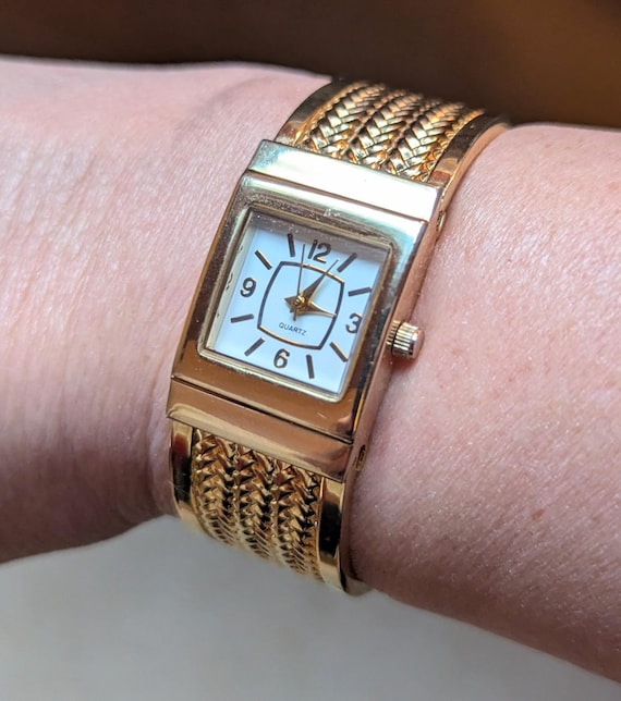 Vintage Gold Tone Cuff Watch Bracelet: Braided Rope Detail  display picture 2