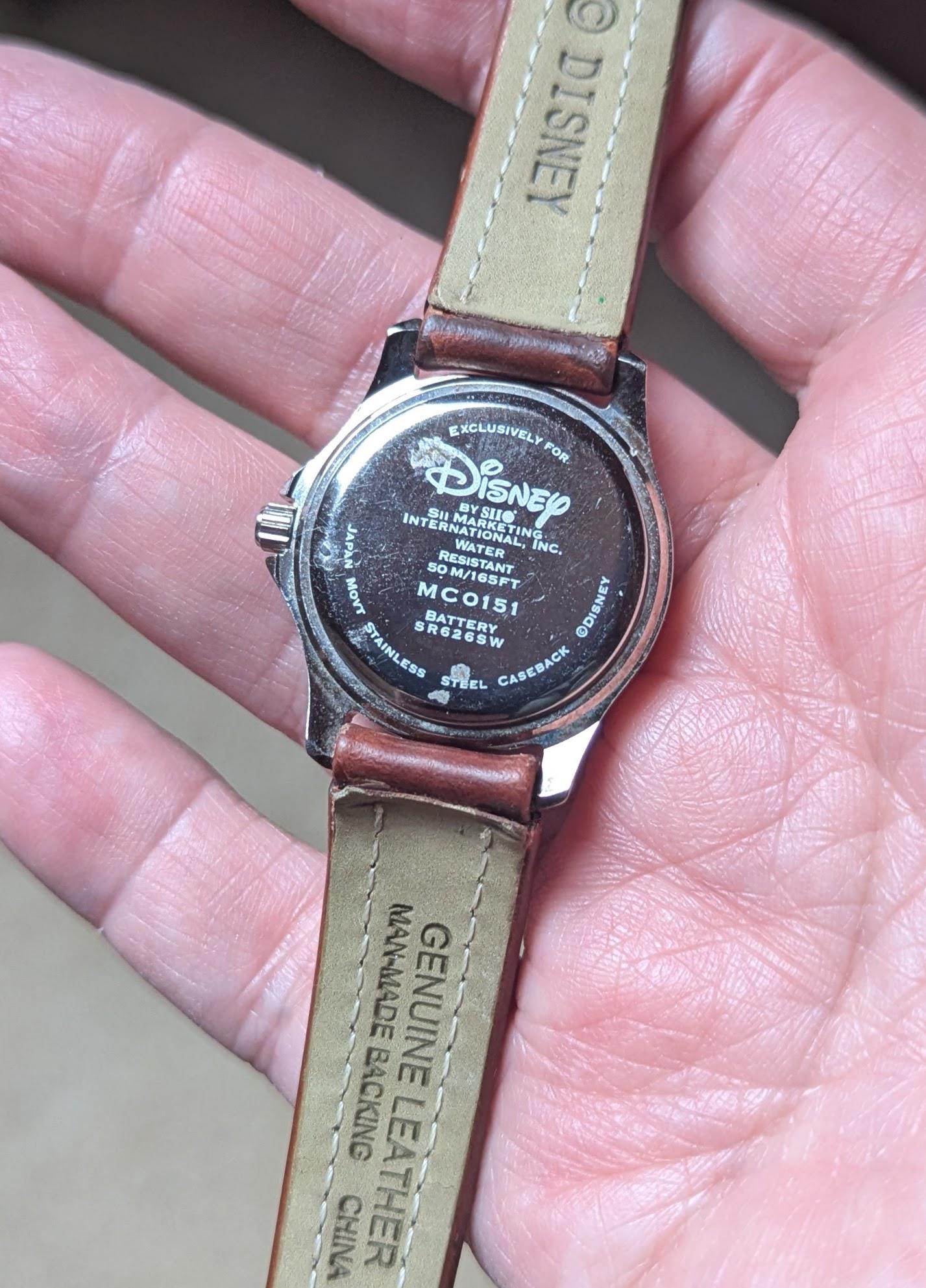 Working Vintage Disney Winnie the Pooh Gold Tone Watch 