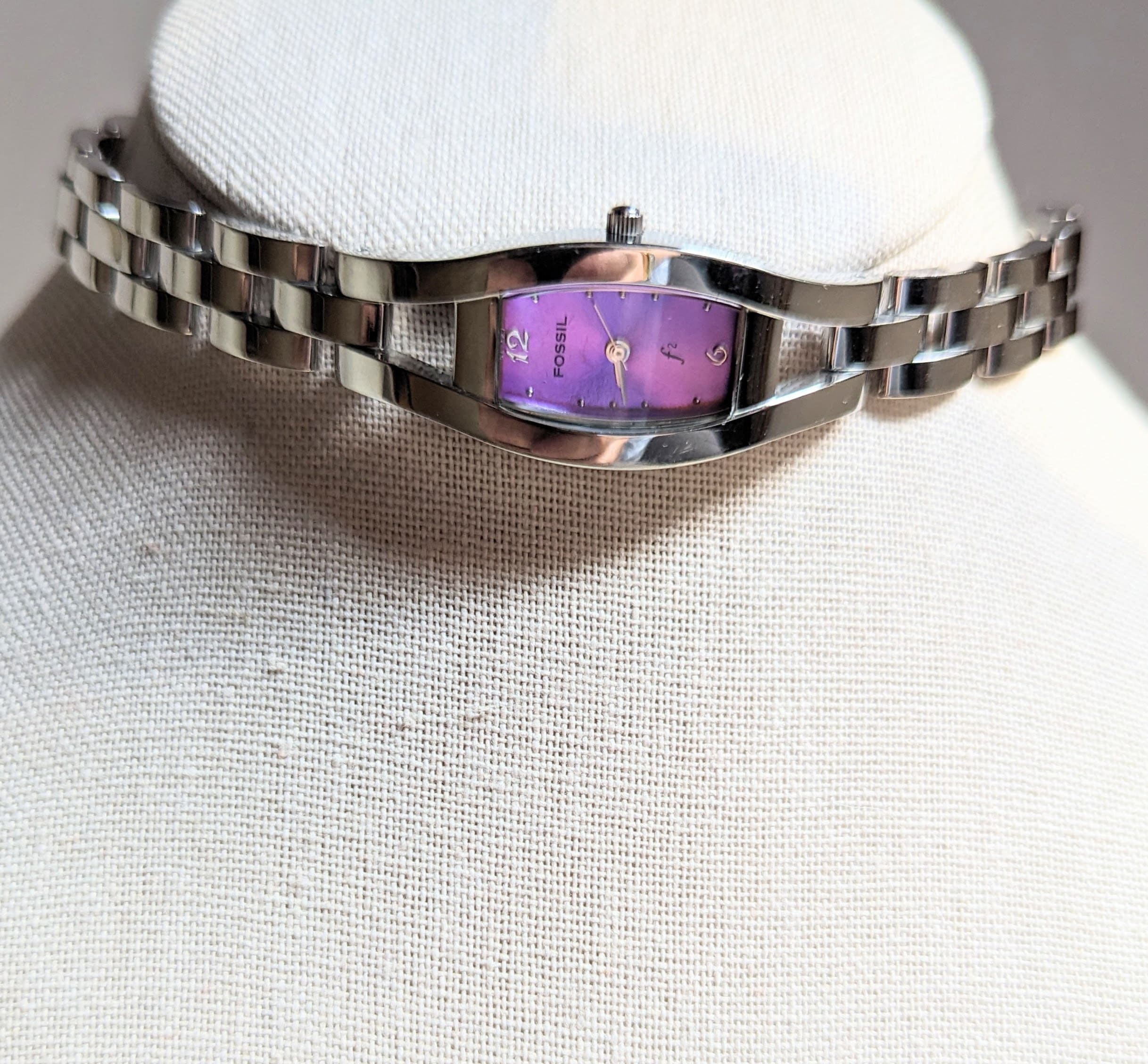 Vintage Fossil Silver-Tone Watch with Purple Dial, Crystal Markers, 6.5\