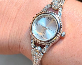 Working Geneva Platinum Silver Tone Cuff Quartz Watch Boho  display picture 1
