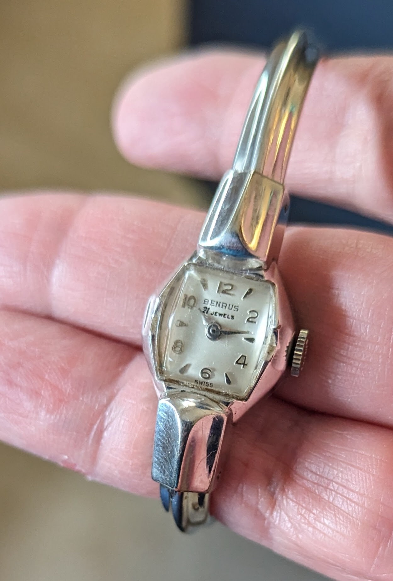 Working Vintage Benrus White Gold Ladies Watch 10k Gold  display picture 2