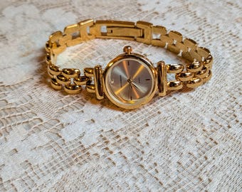 Working Vintage Technibond Gold-Tone Quartz Watch with New Battery Fits 7.25-7.5"