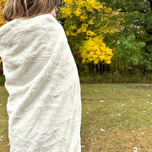 2 Yard Precut Luxe Cuddle® Hide Natural by Shannon Fabrics - Faux Animal Hide Minky Fabric - Cream Faux Fur Fabric