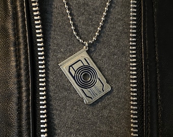 Sam Flynn's memory chip necklace Tron