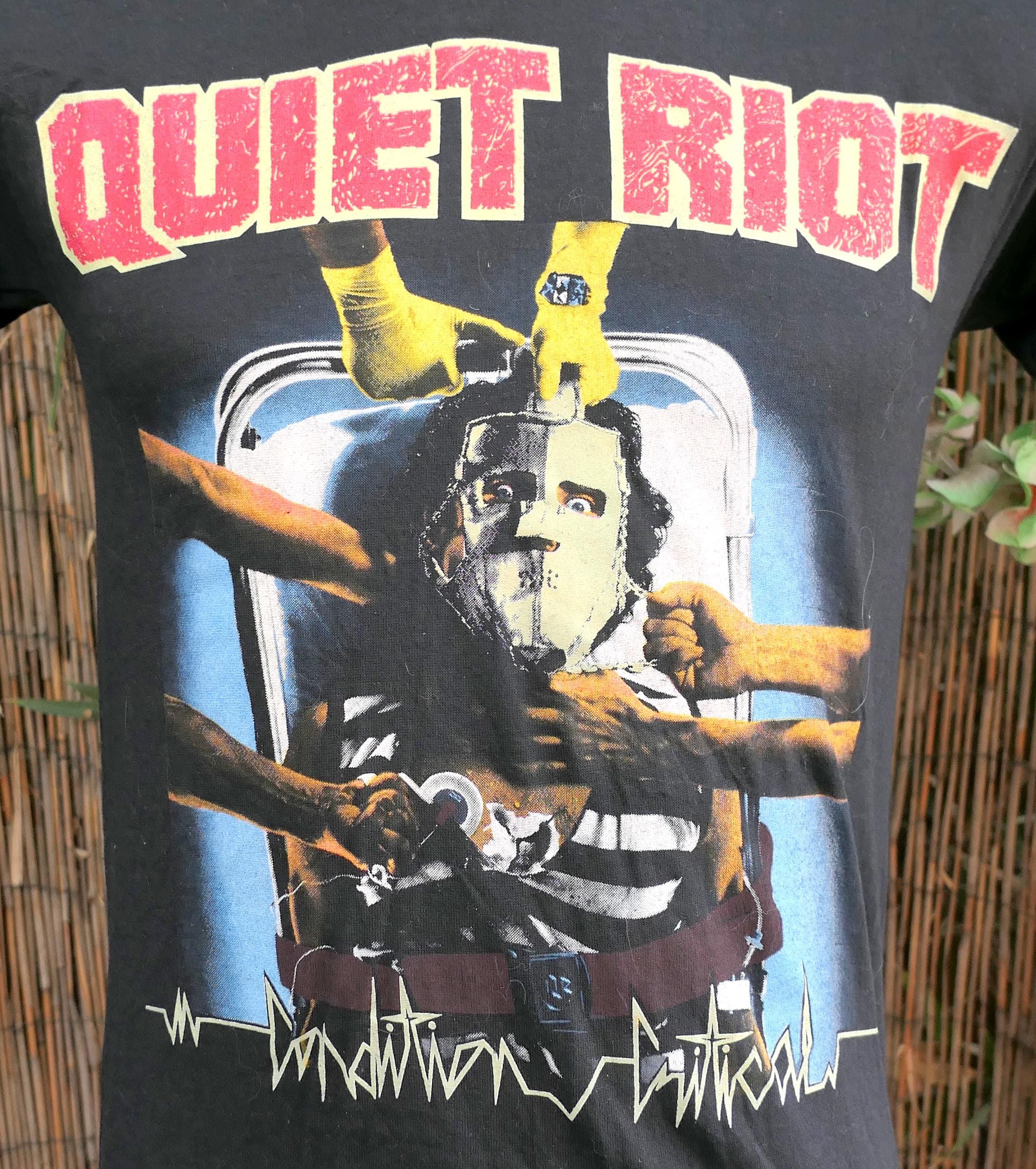 80年代ヴィンテージ 1984年 QUIET RIOT 状態難あり Tシャツ Sサイズ 