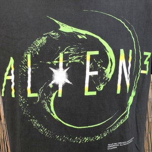 90&#39;s Vintage 1992 ALIEN 3 The B*tch Is Back! T Shirt Large