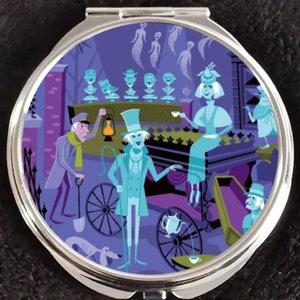 Disney Haunted Mansion Hitchhiking Ghosts Doombuggy Stretch Hatbox Graveyard Portrait Painting Makeup Compact Mirror World Disneyland