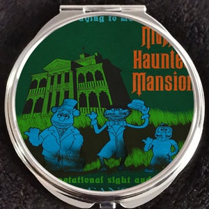 Disney Muppets Fozzie Gonzo Animal Haunted Mansion Hitchhiking Ghosts Doombuggy Stretch Hatbox Graveyard Painting Makeup Compact Ballroom