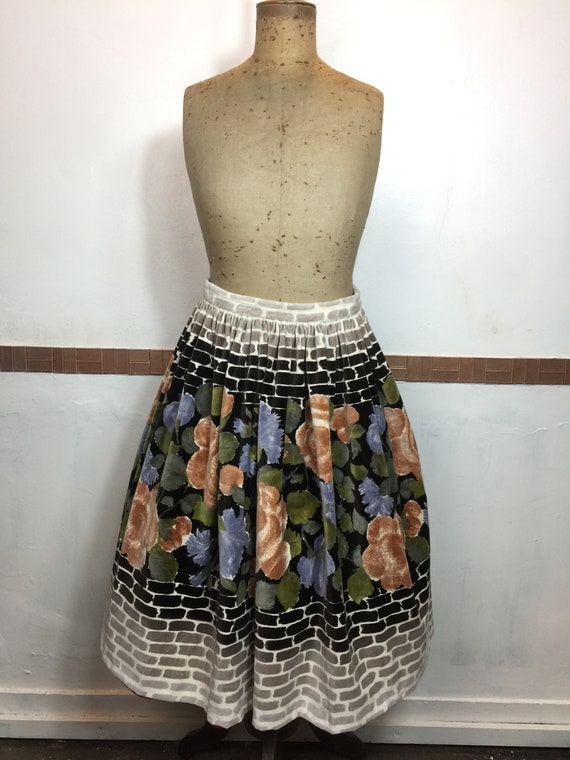 vintage 1950s skirt gathered border print floral.