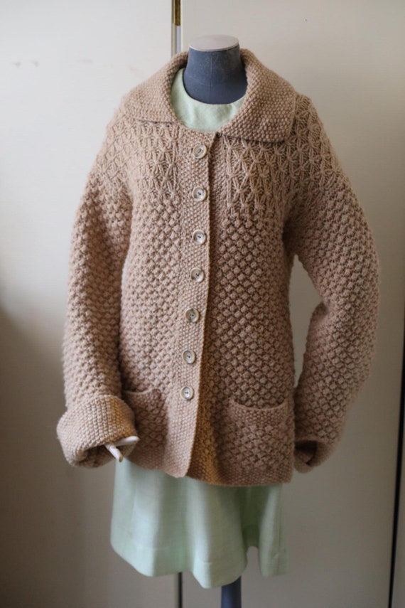 Vintage 1960s Aran chunky knit cardigan