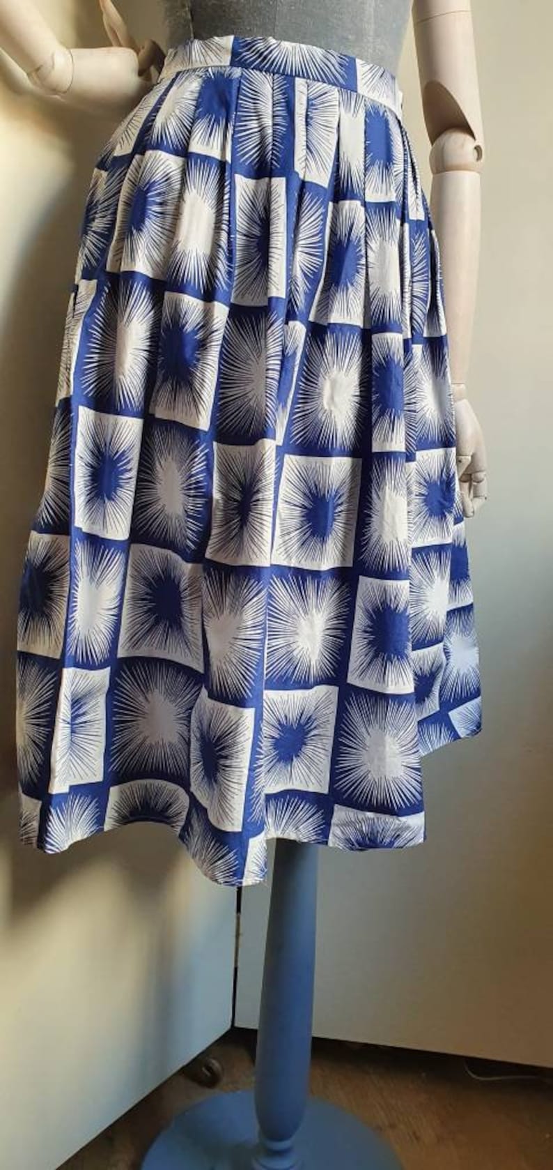 Vintage 1950s novelty print atomic skirt