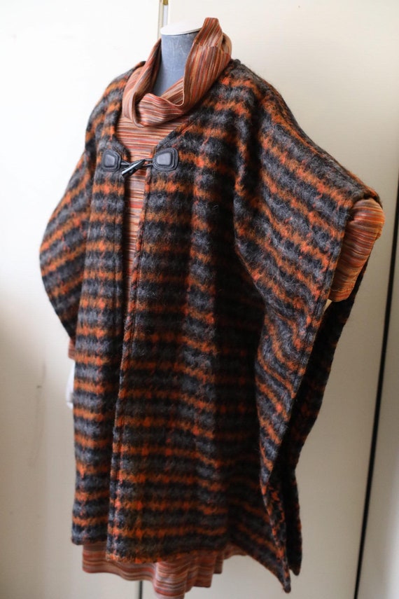 Vintage 1970 wool mohair two tone cape.