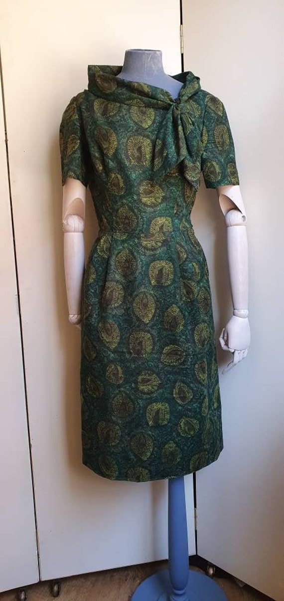 Vintage 1950s green paisley dress