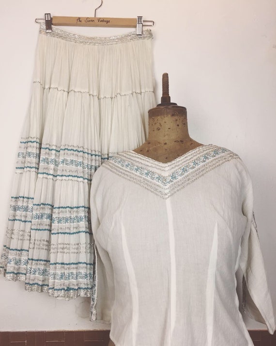 Vintage 1950s patio set white and blue two piece u