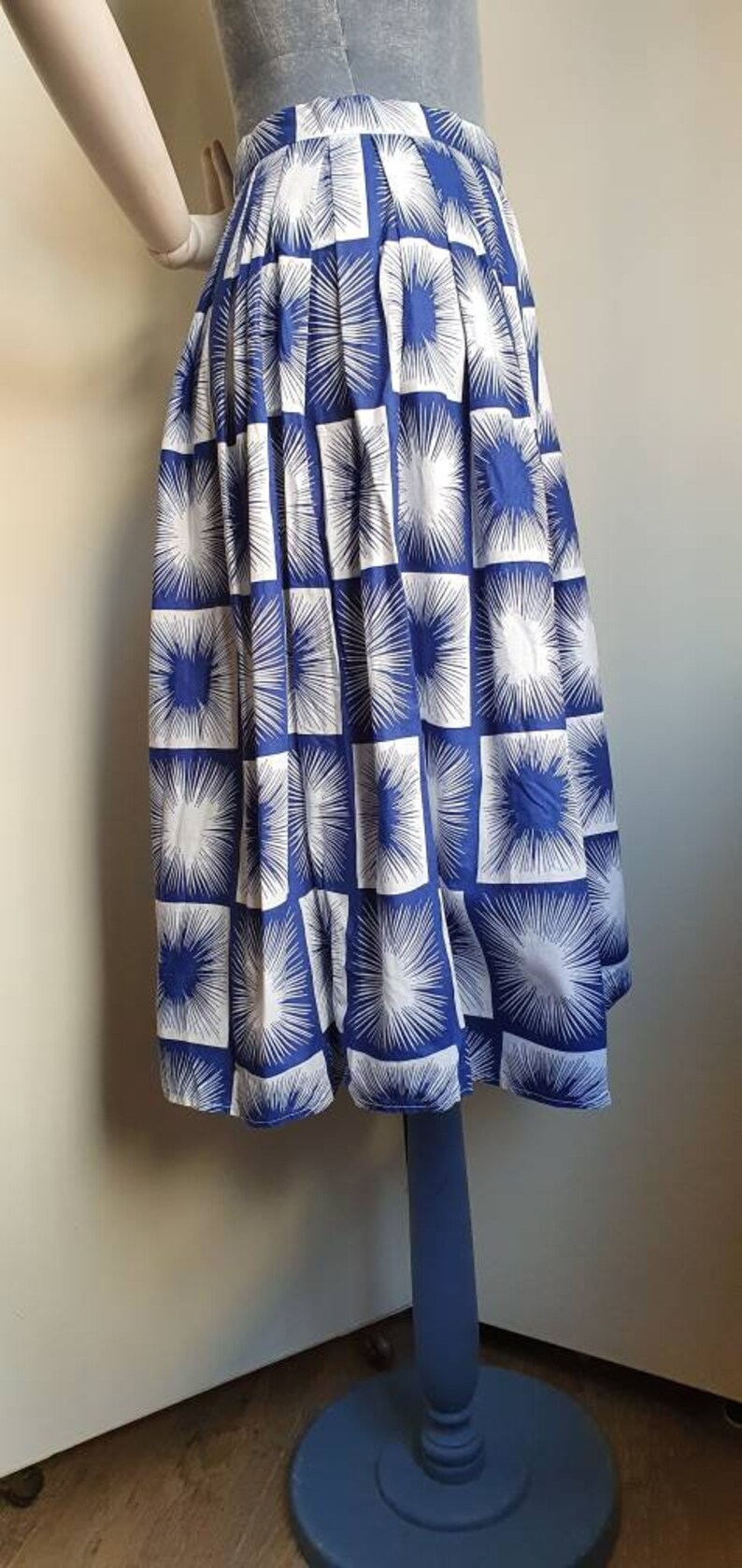 Vintage 1950s novelty print atomic skirt