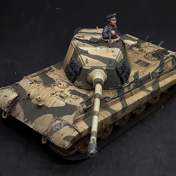 Bolt Action Game - Painted Sd. Kfr. 182 Tiger ll, Scale 1:56