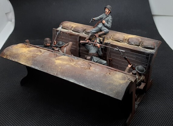 Painted Miniatures - Hand-to-hand Fight WW1, 5 Figures and Trench