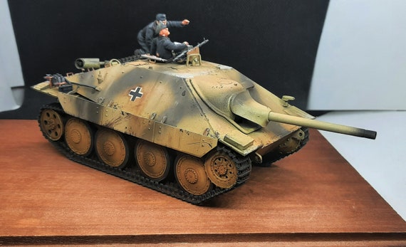 Scale 1/35 Painted Jagdpanzer 38 Hetzer + Crew - Etsy