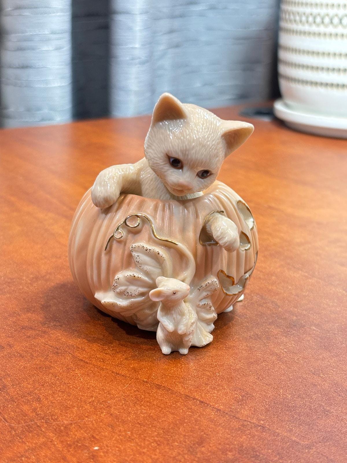 Lenox White Cat - Etsy