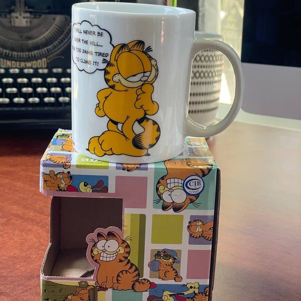 Collectible Garfield 14 oz Coffee Mug