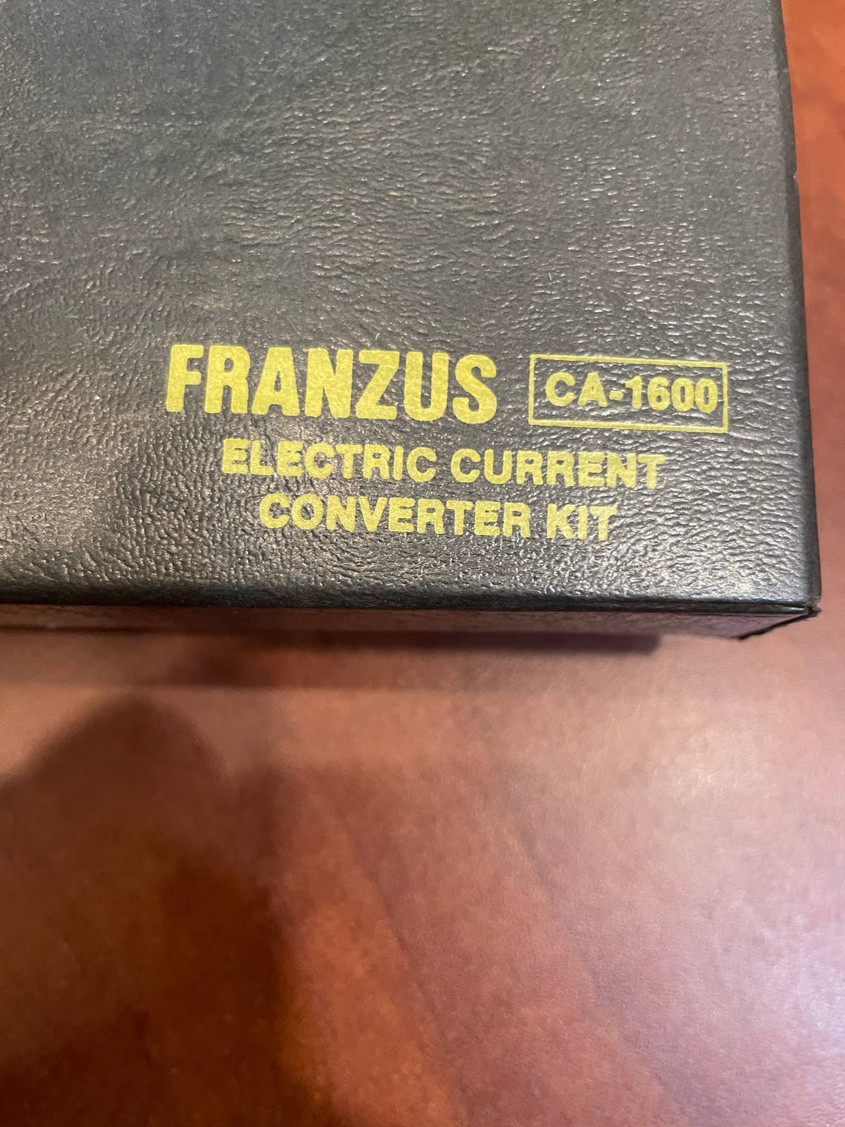 Convertisseur De Voyage Franzus CA-1600 – 1600W – Prise US Vers étranger