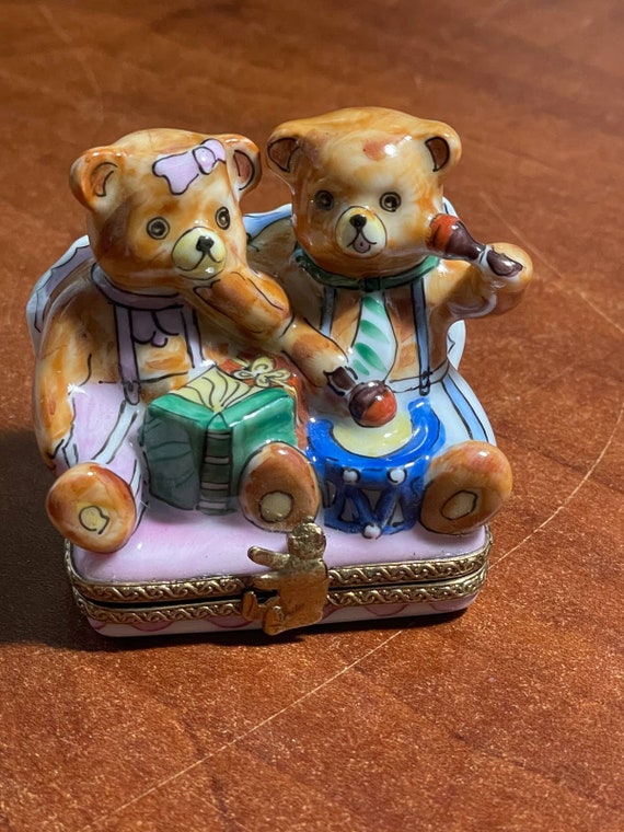 Vintage teddy trinket - Gem