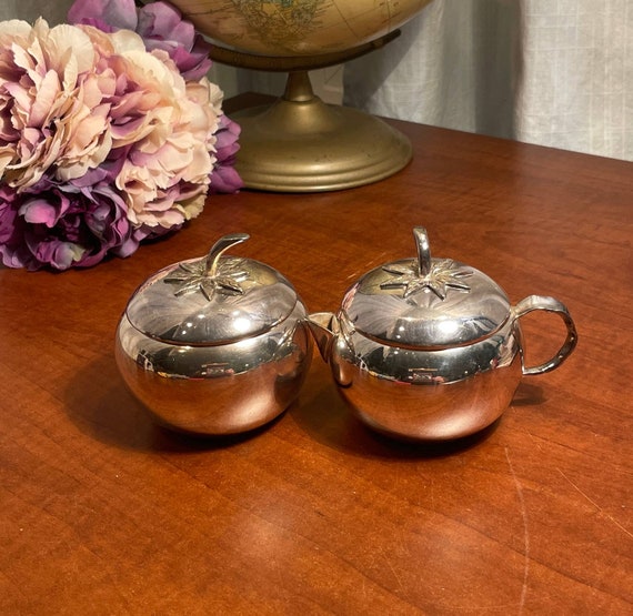 Royal Bayruth Tomato Tea pot (DEB) Royal Bayruth Tomato Tea pot (DEB)