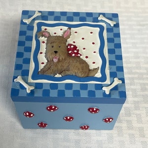 Collectible Mary Engelbreit MUsic box