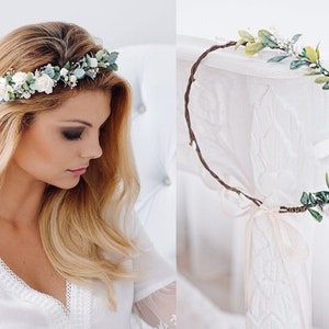 Bridal Flower Crown ivory and white Flowers, dried Baby's Breath,green leaves, white pearls, Wedding Headpiece Hair Wreath