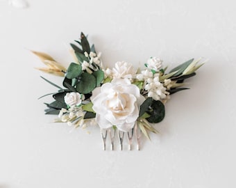 Ivory hair comb with dried flowers, eucalyptus and baby's breath. Off-white and green bridal headpiece. Boho wedding hair comb with greenery
