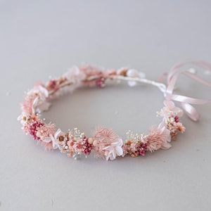 Dried flower crown with baby&#39;s breath and hydrangea. Dusty pink bridal headpiece, flower hair wreath, preserved flowers fairy crown,halo