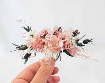 Dried flowers hair comb with hydragea and eucalyptus- Blush Pink Flowers, Bridal floral headpiece - Fairytale comb - Romantic headpiece