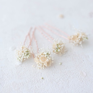 Bridal hair pins with dried baby&#39;s breath and preserved flowers. Wedding headpiece, floral bobby pins, hair pins with real flowers
