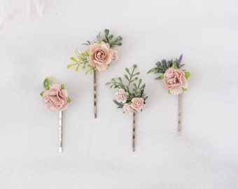 Braut Haarschmuck Haarblumen in puder pink und grün. Blush Haarnadel mit Blüten. Hochzeit Brauthaarschmuck. Blumen Haarspangen
