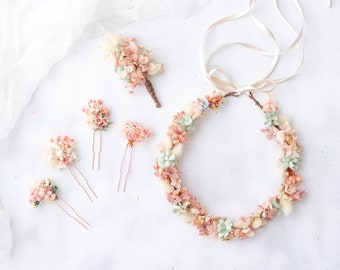 Dried flower crown, hair pins and buttoniere in dusty pink, blush and sage green. Dried flowers wedding accessories. Boho bridal headpiece