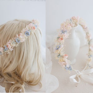 Dried flower crown with baby&#39;s breath and hydrangea in blue and rose. Bridal headpiece, flower hair wreath, preserved flowers fairy crown