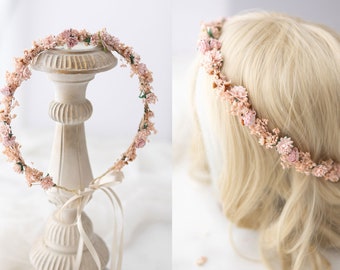 Dried flower crown with baby's breath and preserved flowers in blush. Bridal headpiece, flower hair wreath, preserved flowers fairy crown