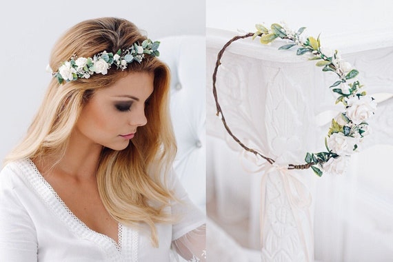 Bridal Flower Crown Ivory and White Flowers, Dried Baby's Breath,green  Leaves, White Pearls, Wedding Headpiece Hair Wreath 