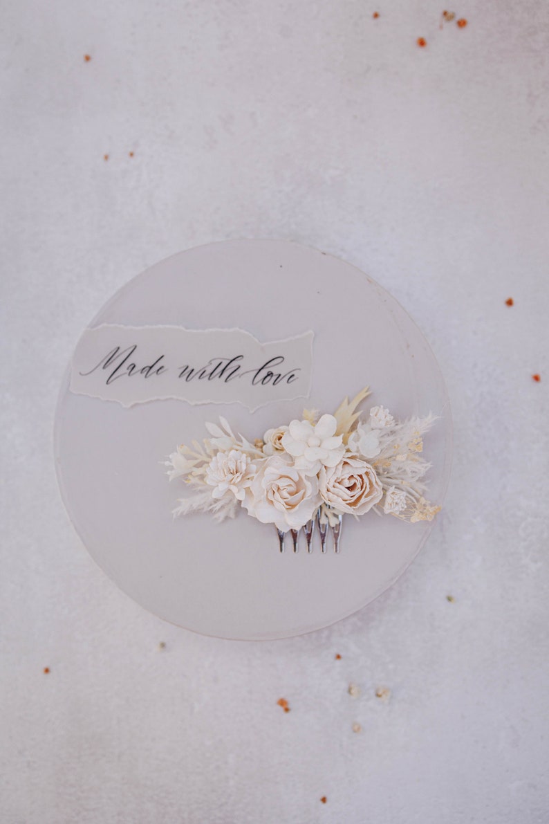 Bridal hair comb with white and cream flowers, pampas grass. Boho wedding headpiece. Bridesmaid hair flowers, flower girl hair accessory image 2