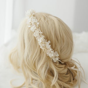 Couronne de fleurs séchées avec gypsophile et hortensia ivoire. Coiffe de mariée, couronne de cheveux de fleurs, couronne de fée fleurs stabilisées image 2