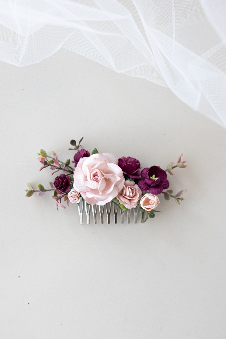 Peigne à cheveux de mariée avec fleurs et feuilles d'eucalyptus Coiffe de mariage boho et rustique Marsala Red and Blush Hairpiece Peigne midi de demoiselle d'honneur image 1